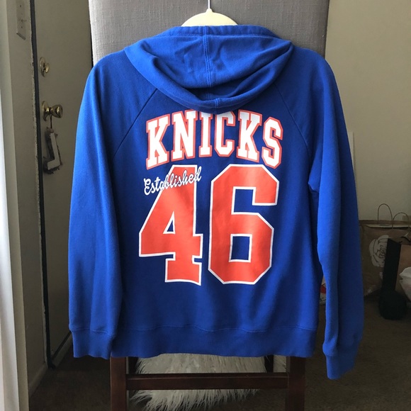 🏀 NY KNICKS HOODIE 🏀 - Picture 6 of 6